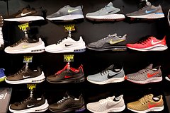 У Nike упали продажи, выручка и акции